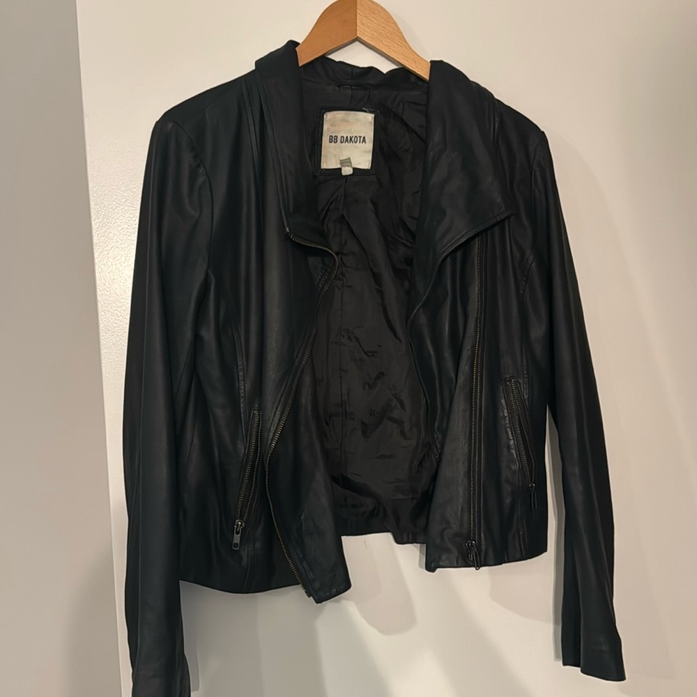 Cute black drapey bb Dakota black leather jacket medium